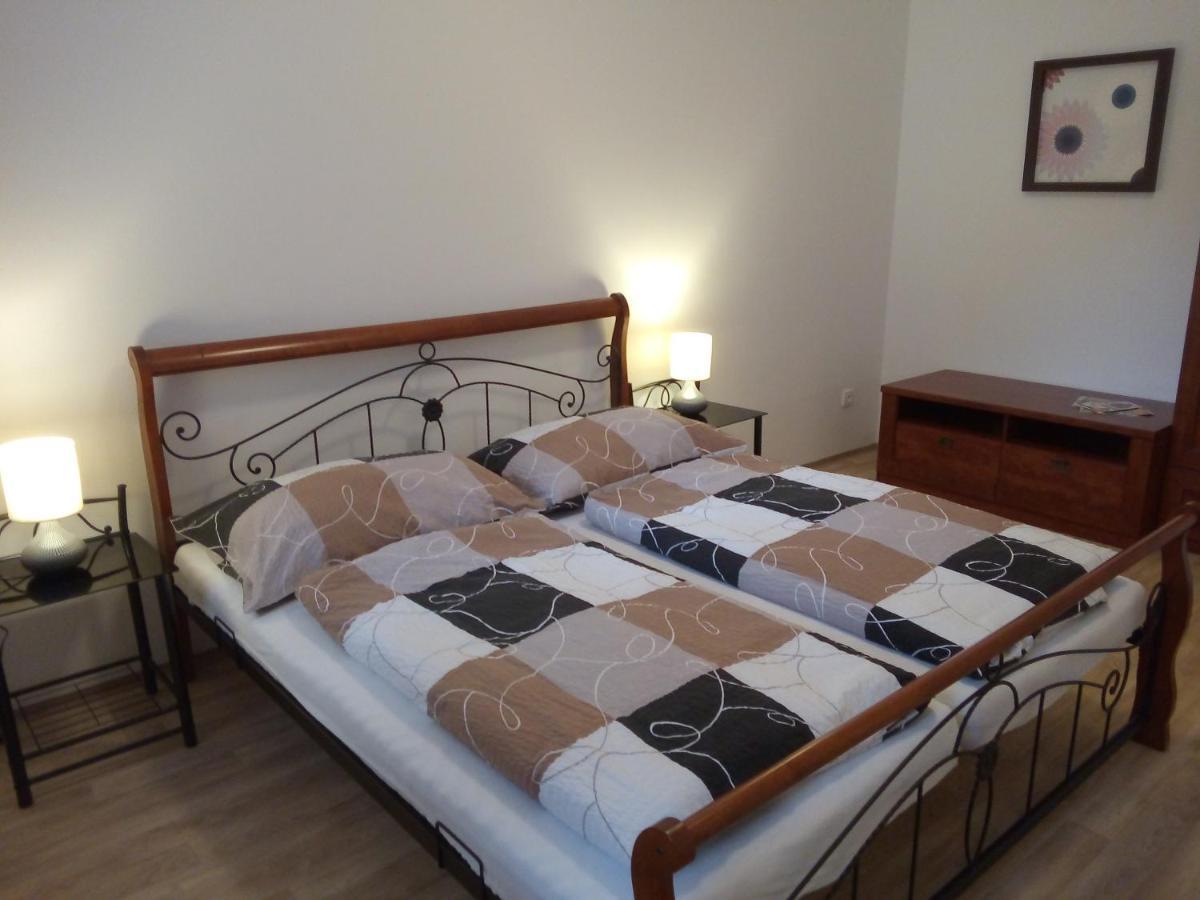 Apartman U Dubu Jablonne nad Orlici Exterior photo